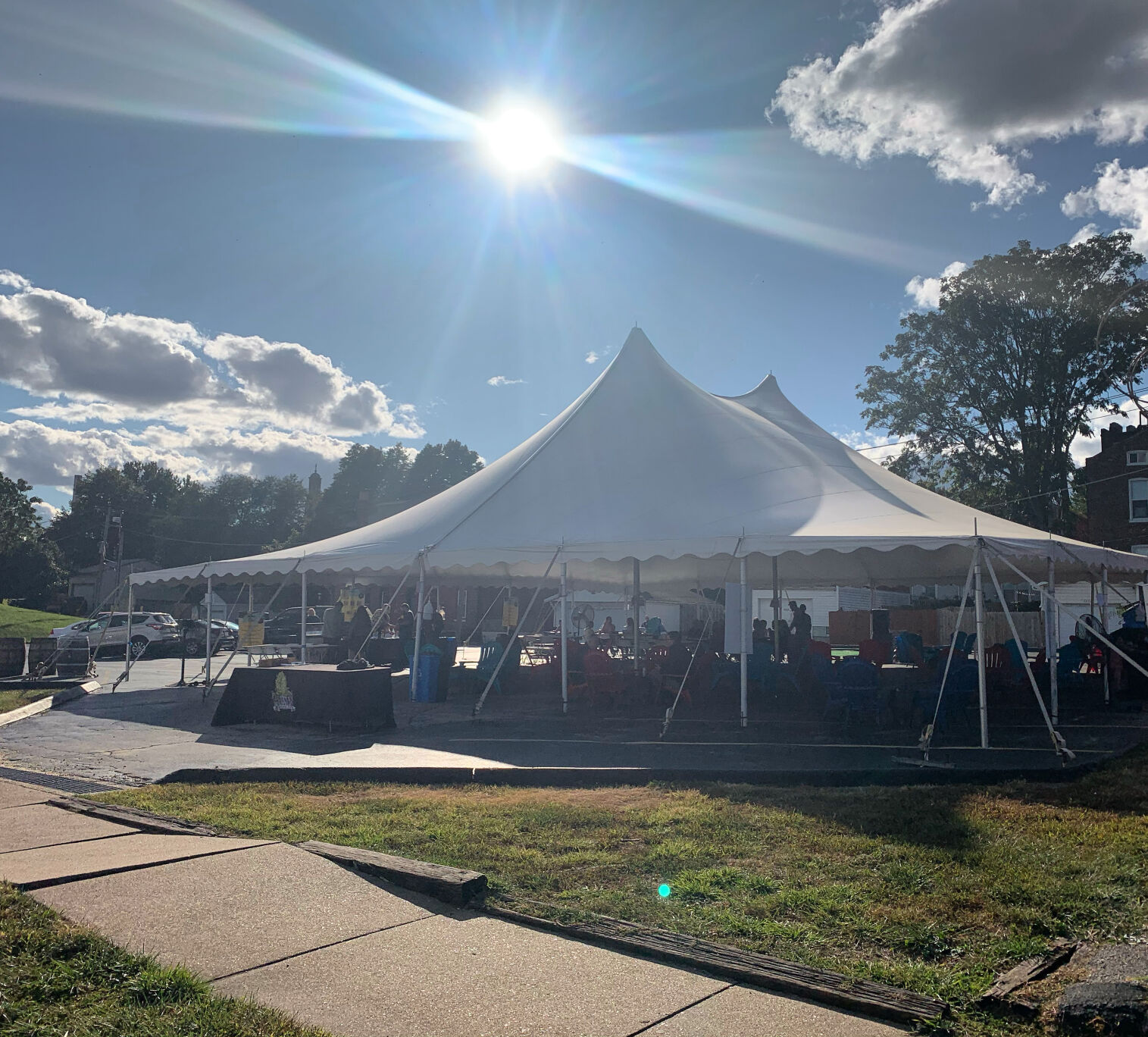 4 Hands tent